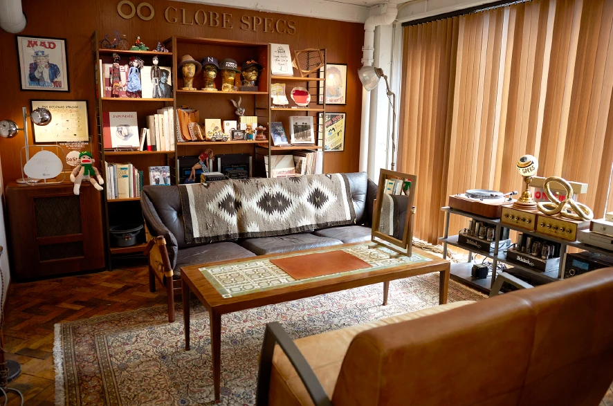 OAK ROOM