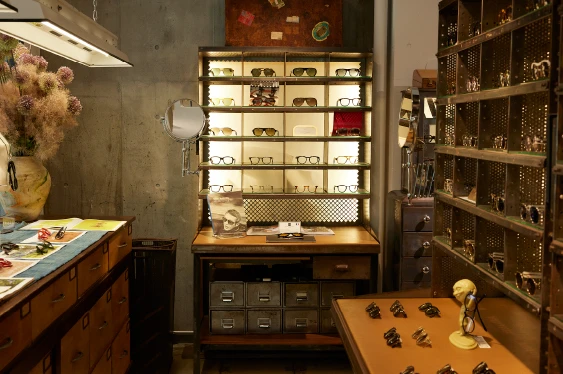 GLOBE SPECS SHIBUYA