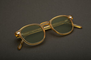 lazare studio | GLOBE SPECS