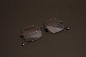 LAZARE STUDIO nade サングラス globe specs LAZARE STUDIO nade サングラス globe specs GLOBE SPECS 新モデル入荷